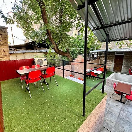 Family Appartments On Buzand Street Yerevan Exterior photo